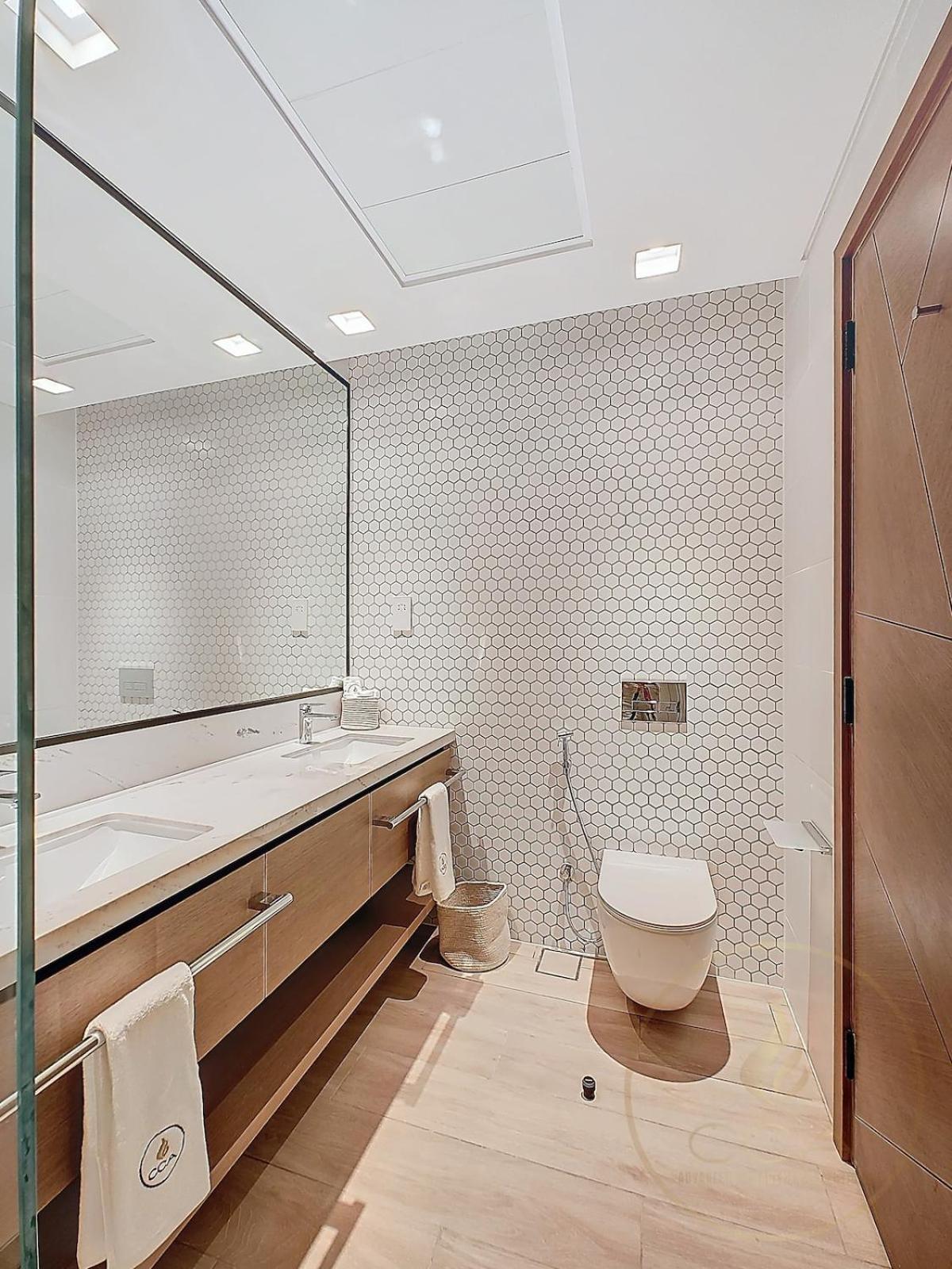 Palace Residences Creek View Apartment *